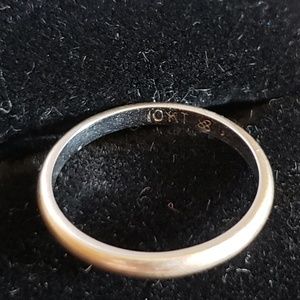 10k White Gold Band